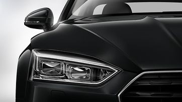 Матричні світлодіодні фари Audi Matrix LED з динамічними передніми та задніми покажчиками повороту