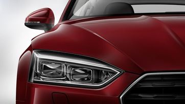 Матричні світлодіодні фари Audi Matrix LED з динамічними передніми та задніми покажчиками повороту
