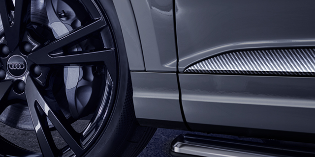 R43749_Audi_Q7_carbon_Ban_640x320_1.jpg